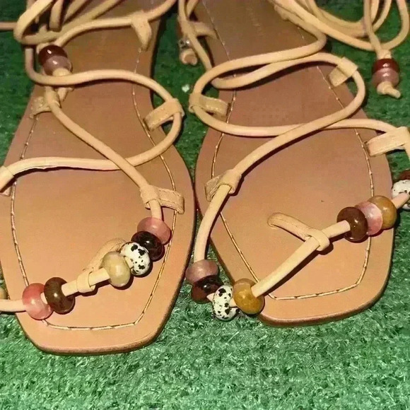 Loeffler Randall - Picture 3 of 5